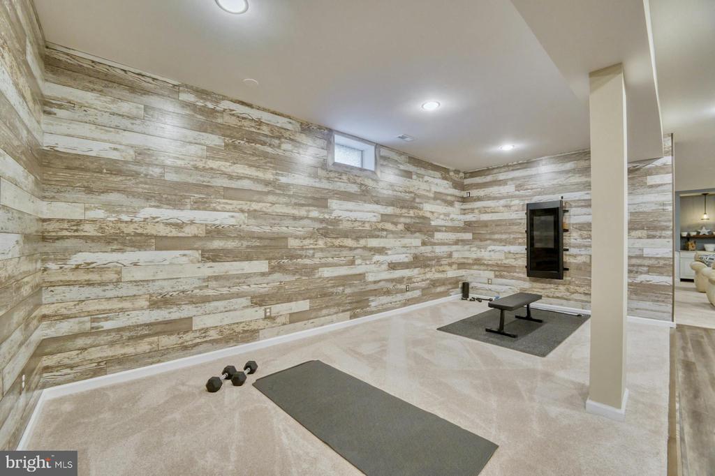 20259 Kentucky Oaks Ct