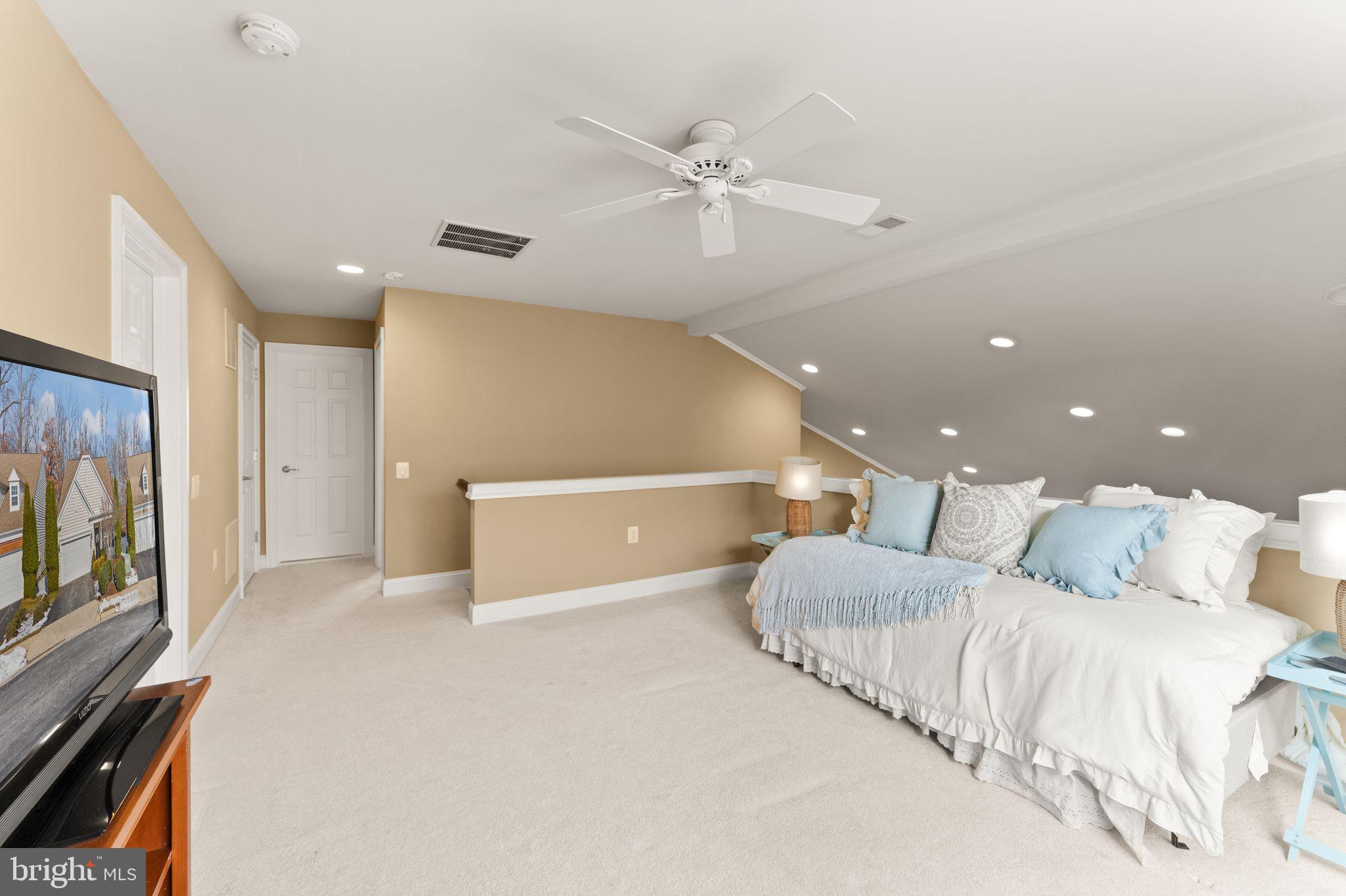 44396 Cruden Bay Dr