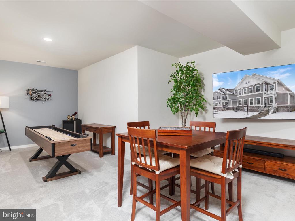 43817 Normans Switch Dr
