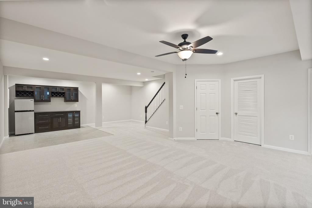 21232 Glassmoyer Ct