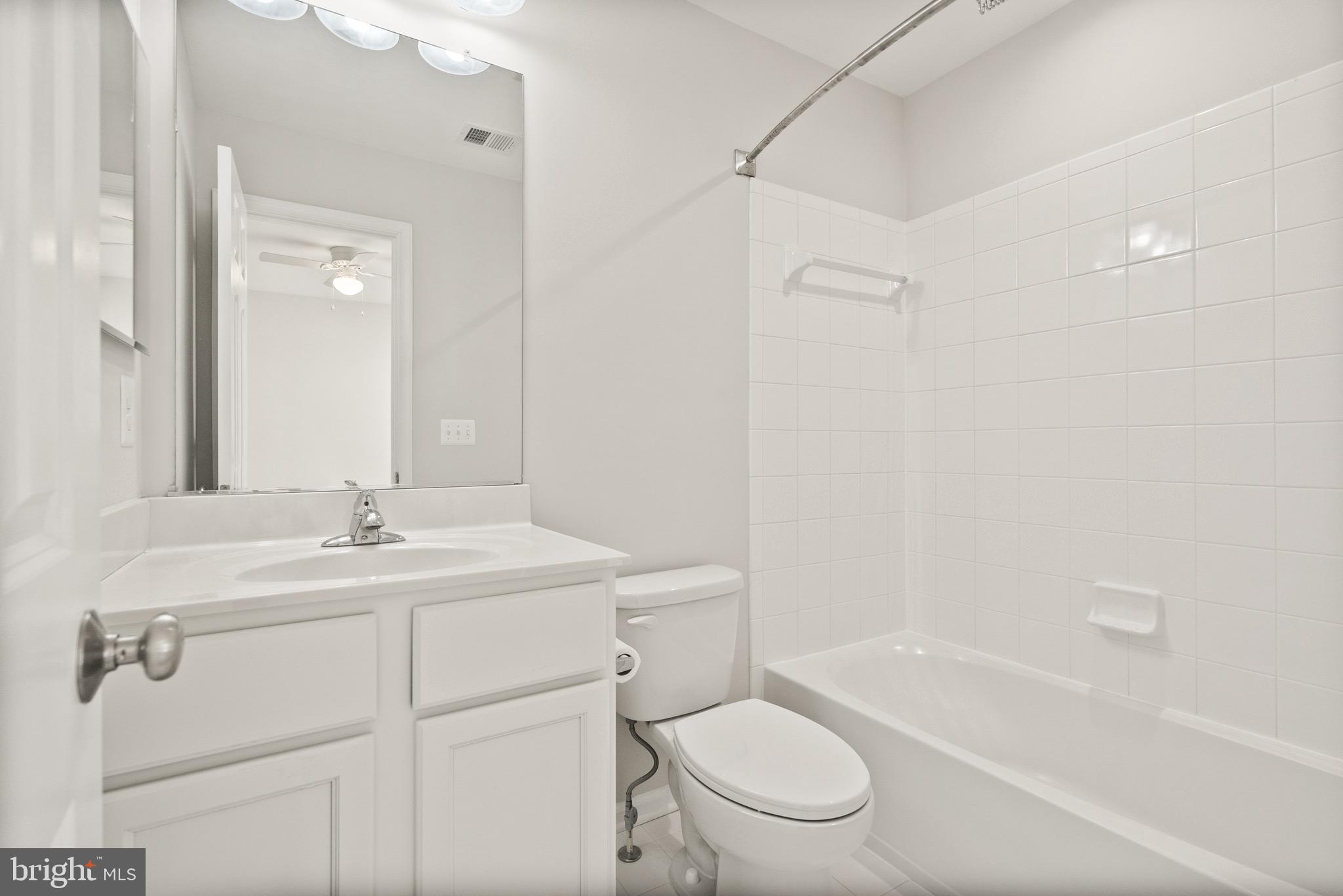 21232 Glassmoyer Ct