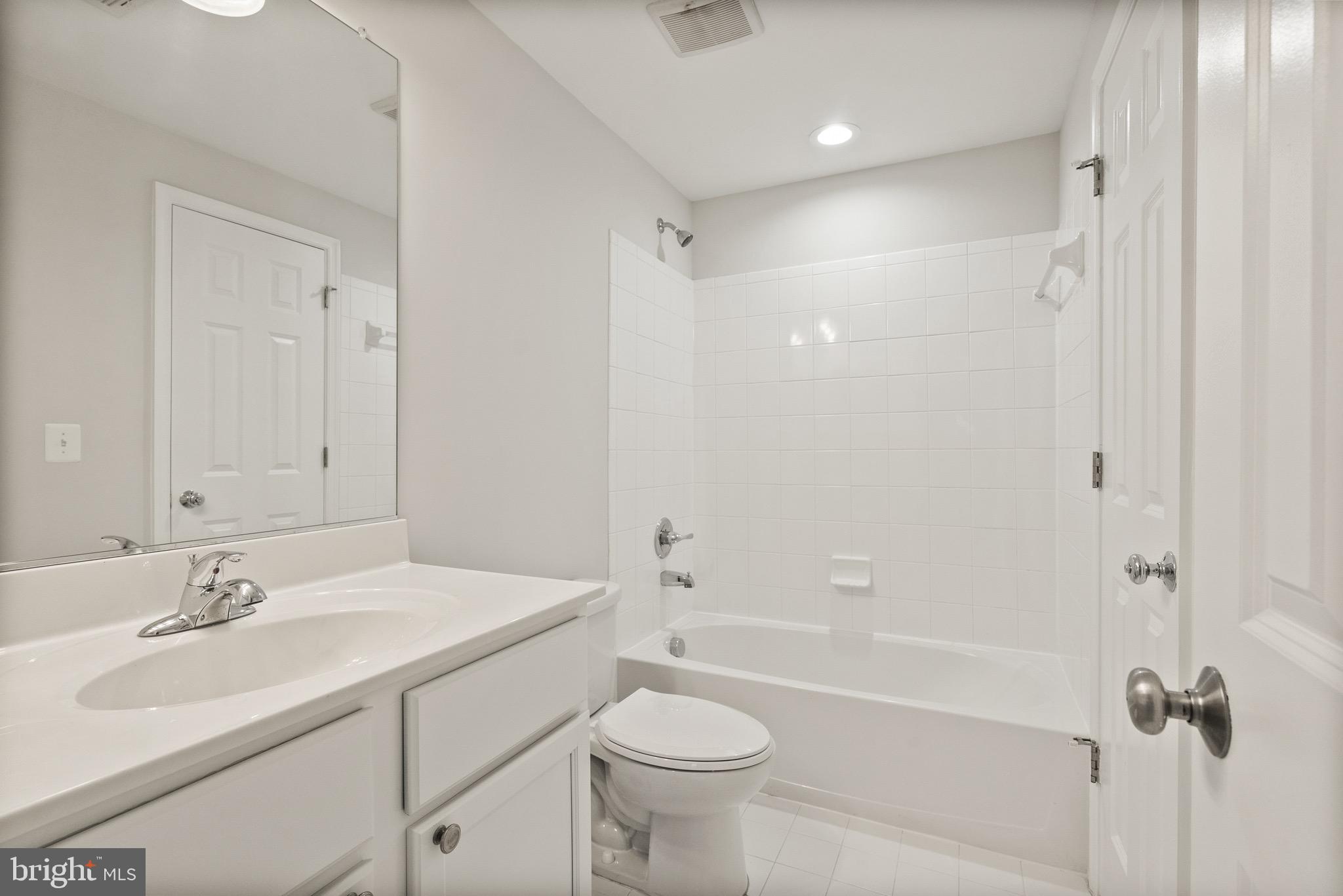 21232 Glassmoyer Ct