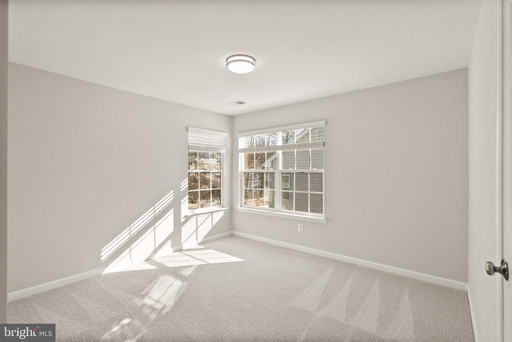 21232 Glassmoyer Ct