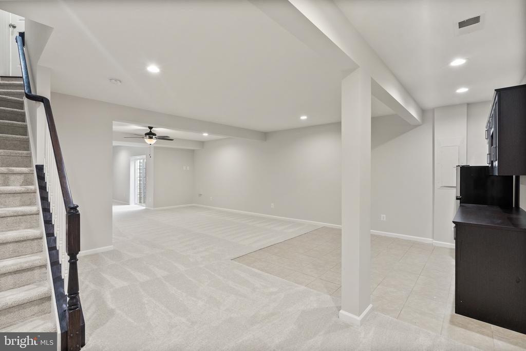21232 Glassmoyer Ct