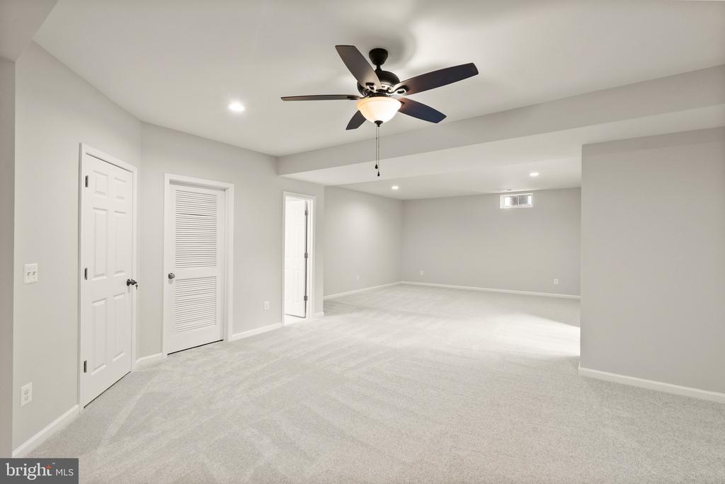 21232 Glassmoyer Ct
