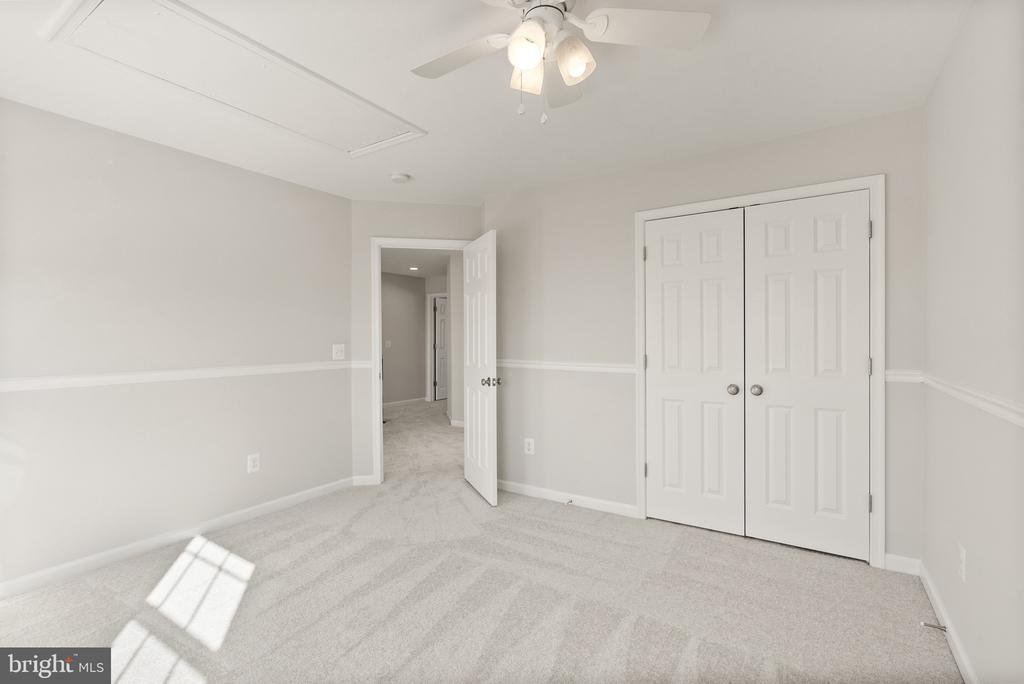 21232 Glassmoyer Ct