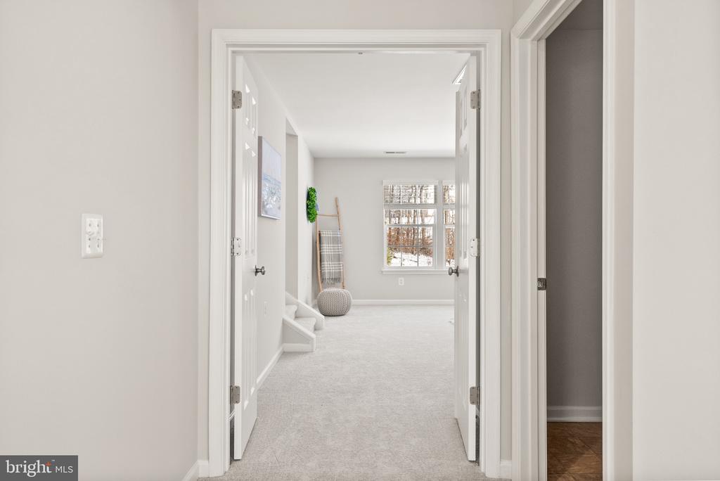 21232 Glassmoyer Ct