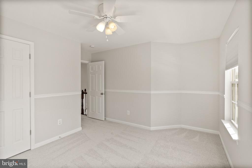 21232 Glassmoyer Ct