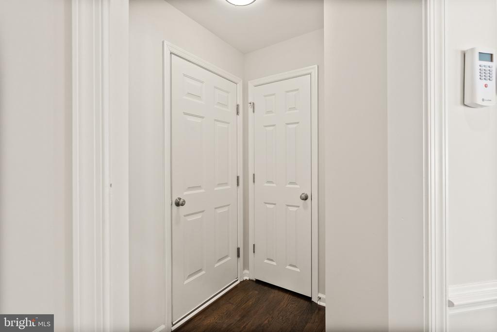 21232 Glassmoyer Ct