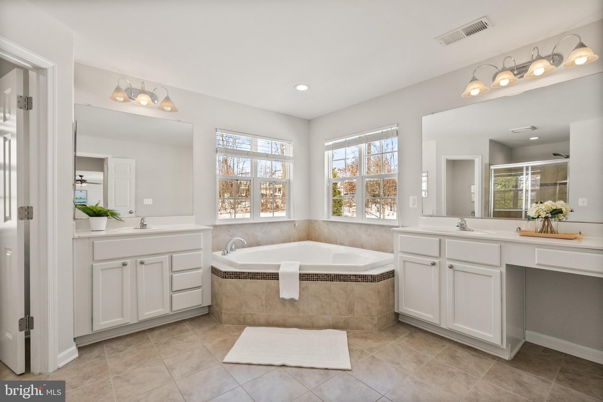 21232 Glassmoyer Ct