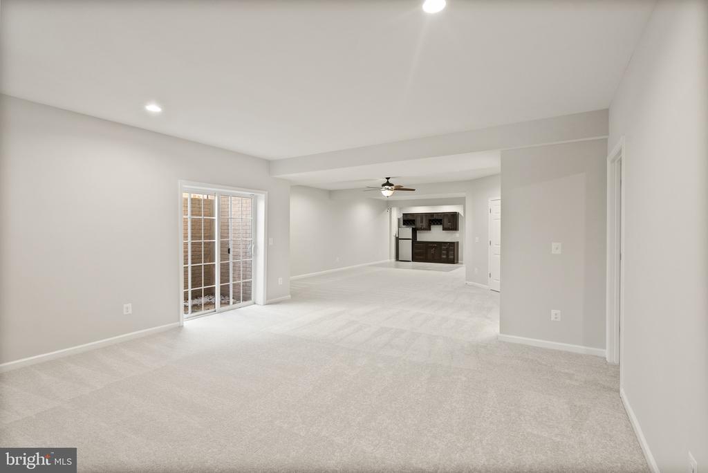 21232 Glassmoyer Ct