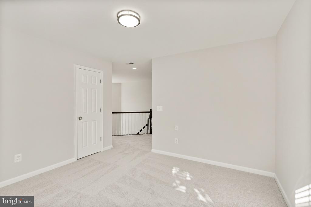 21232 Glassmoyer Ct