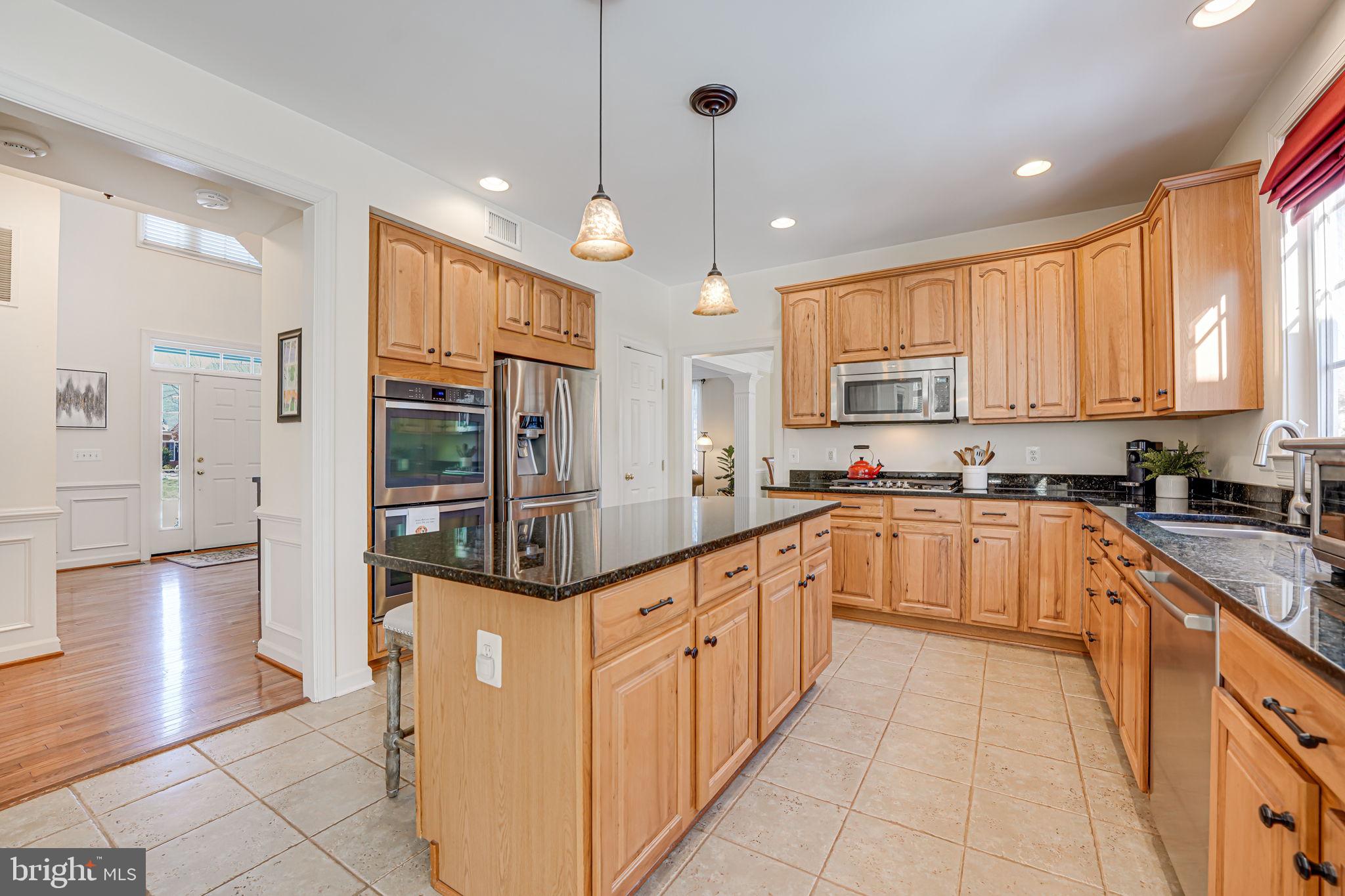 24286 Walnut Hill Pl