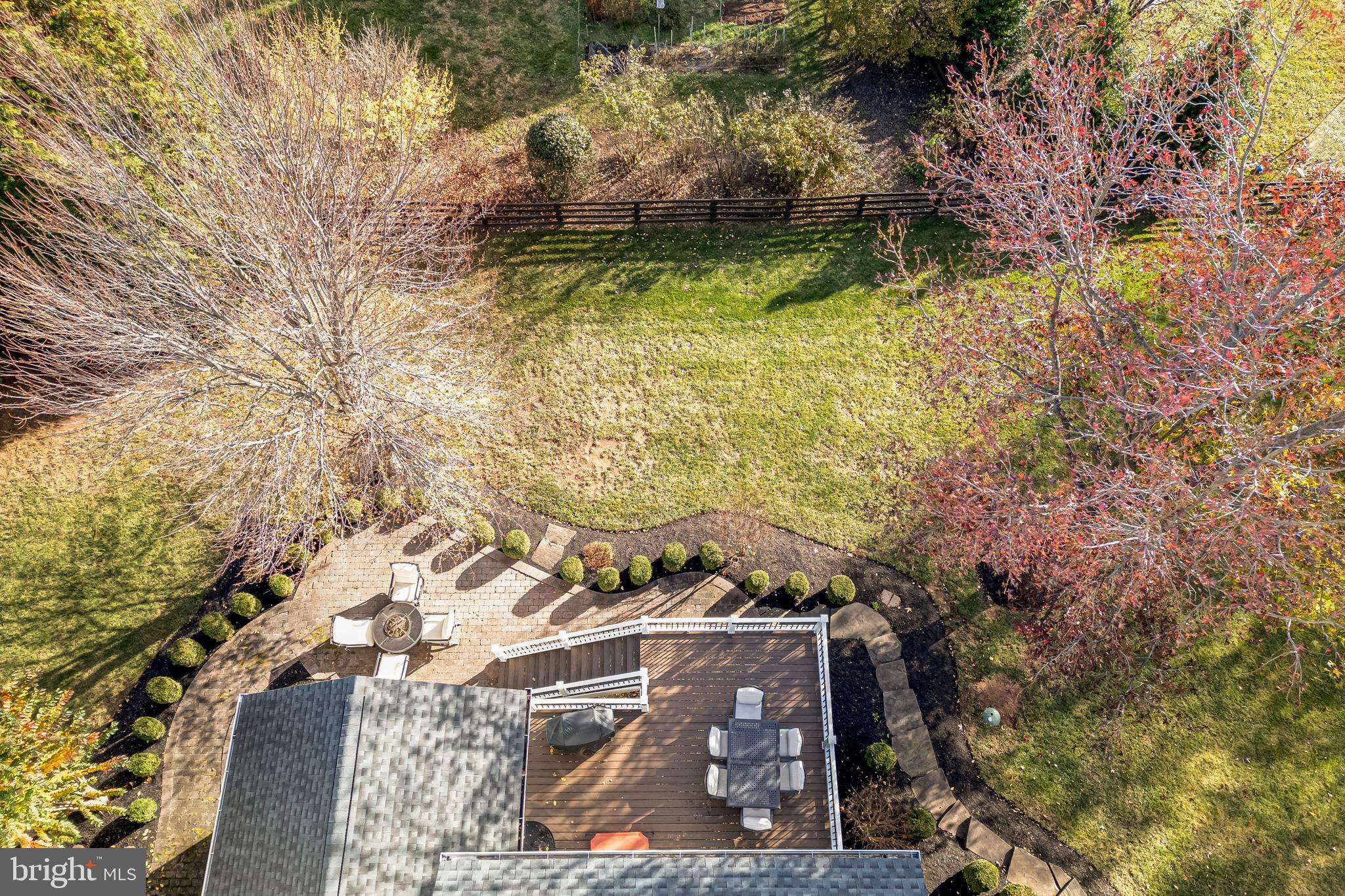 24286 Walnut Hill Pl