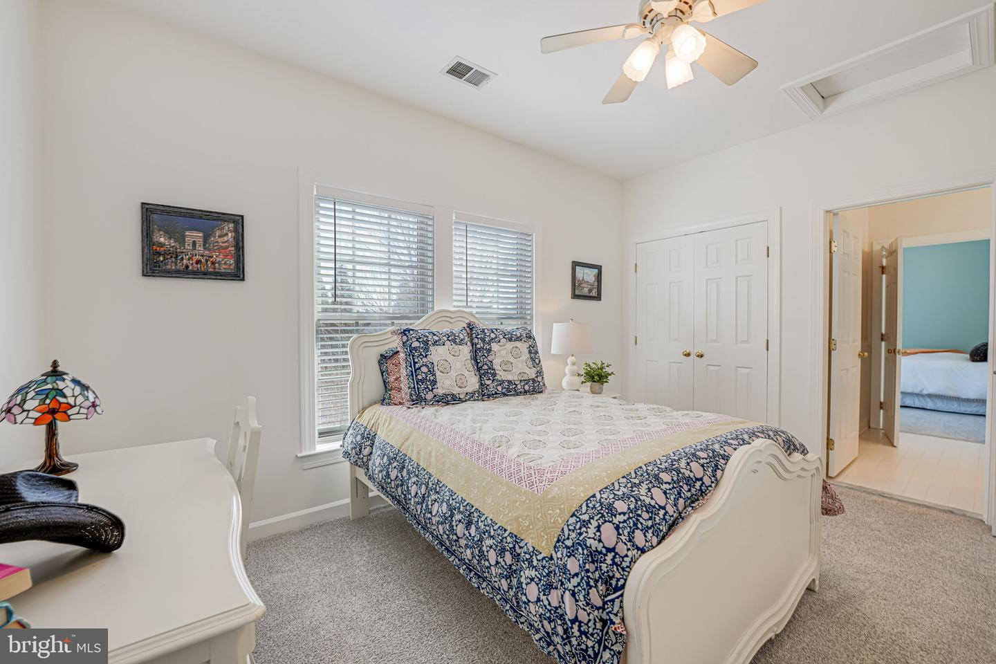 24286 Walnut Hill Pl