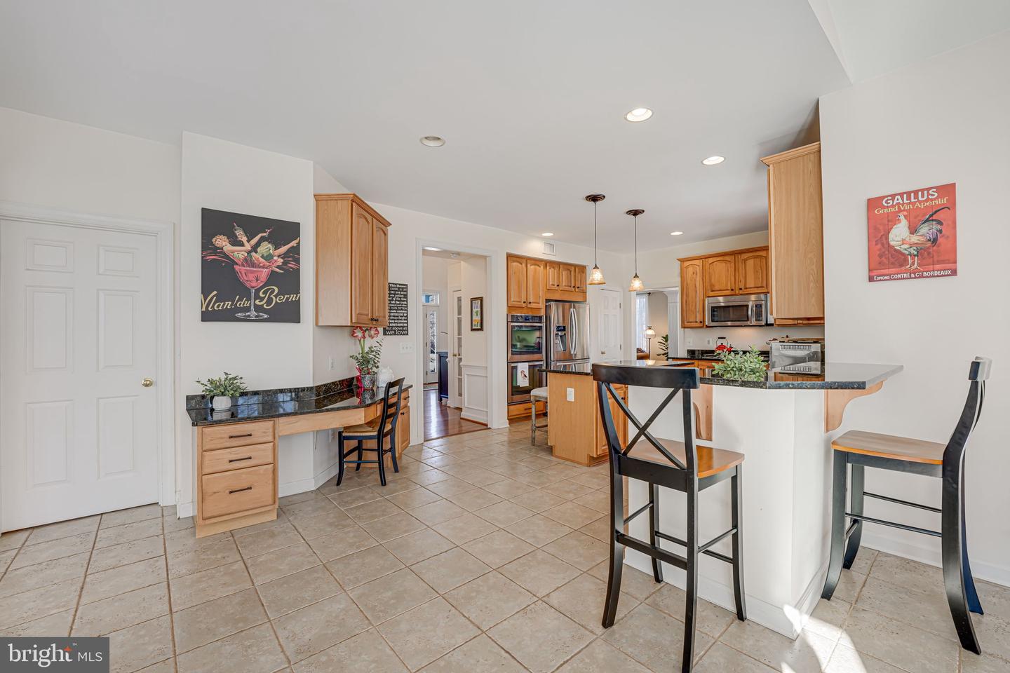 24286 Walnut Hill Pl