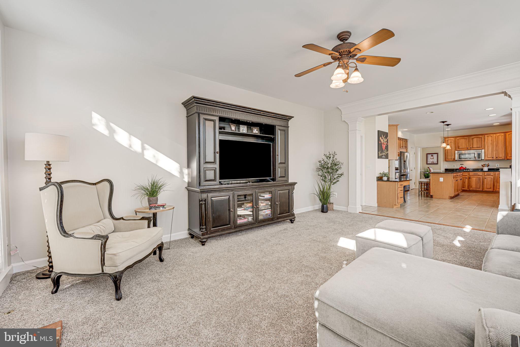 24286 Walnut Hill Pl