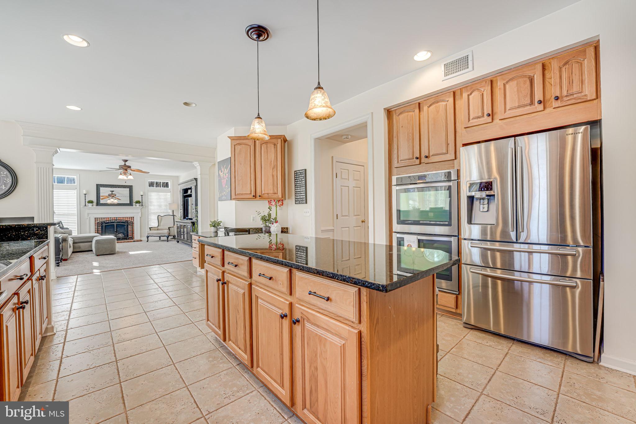 24286 Walnut Hill Pl