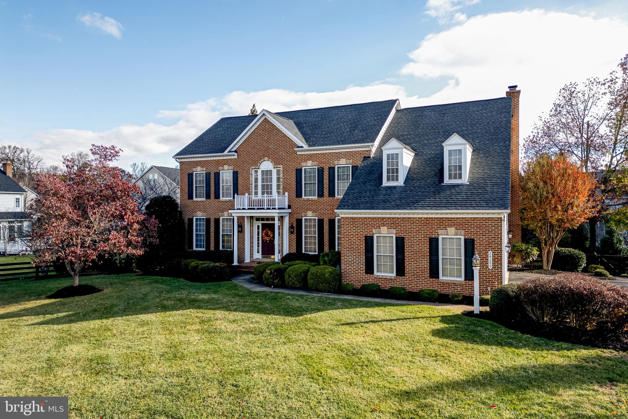 24286 Walnut Hill Pl