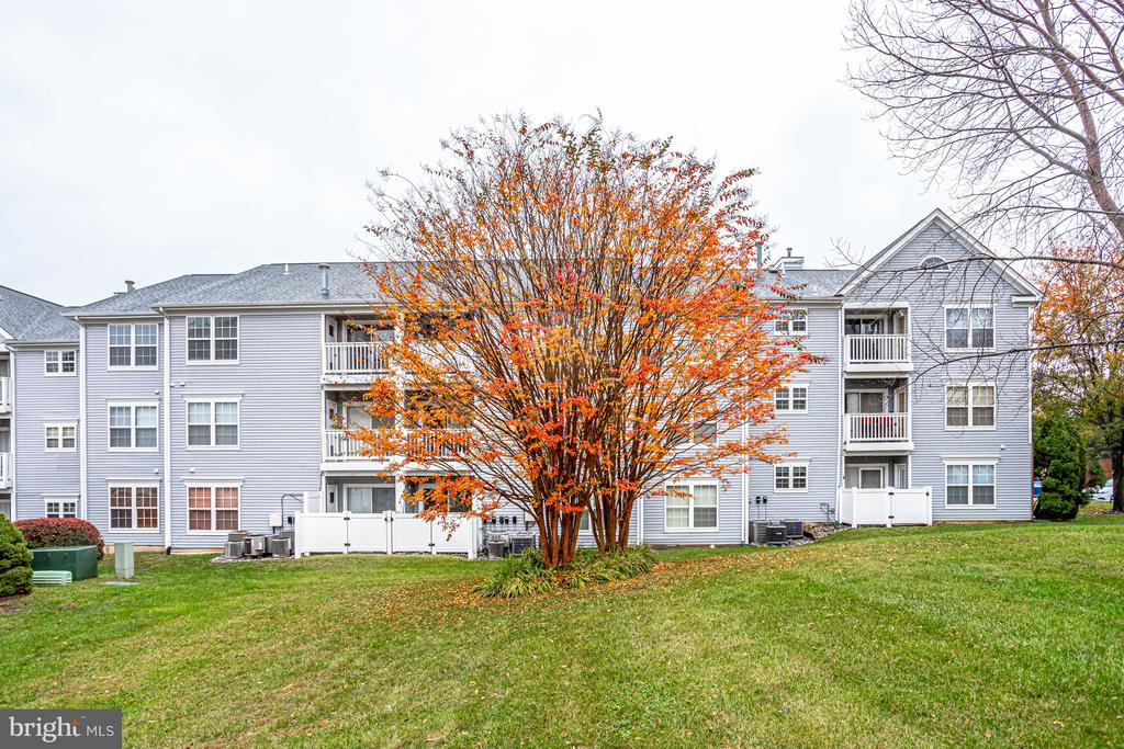 623 Constellation Sq SE #L