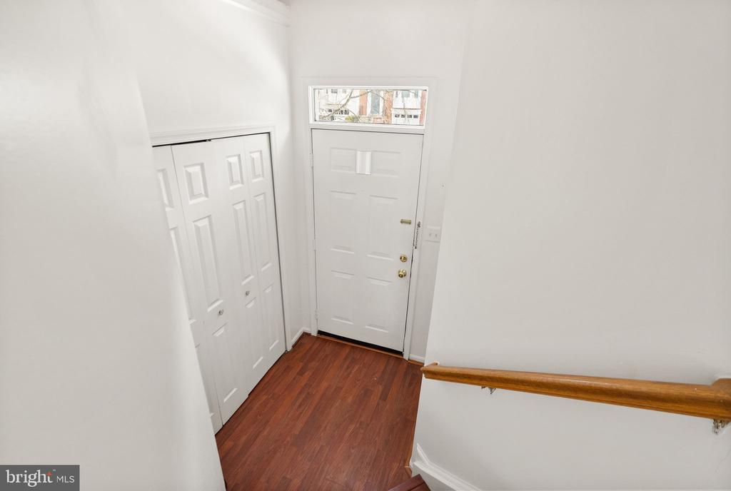 47621 COMER SQ