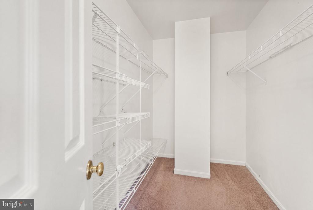 47621 COMER SQ