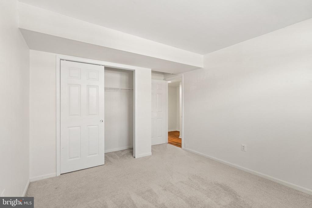47621 COMER SQ