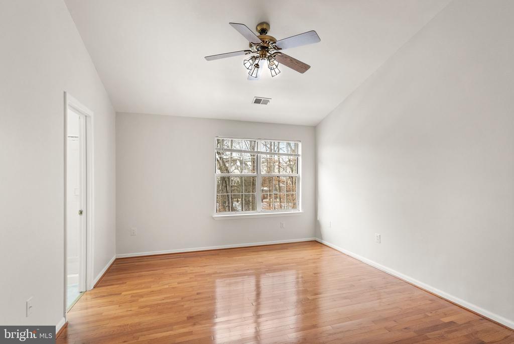 47621 COMER SQ