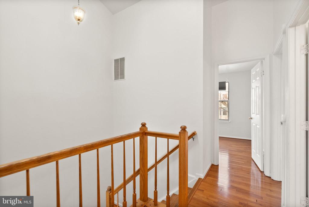 47621 COMER SQ