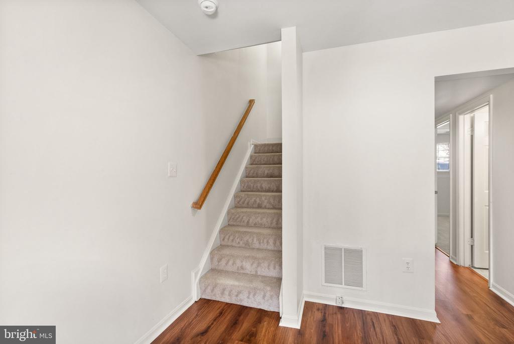 47621 COMER SQ