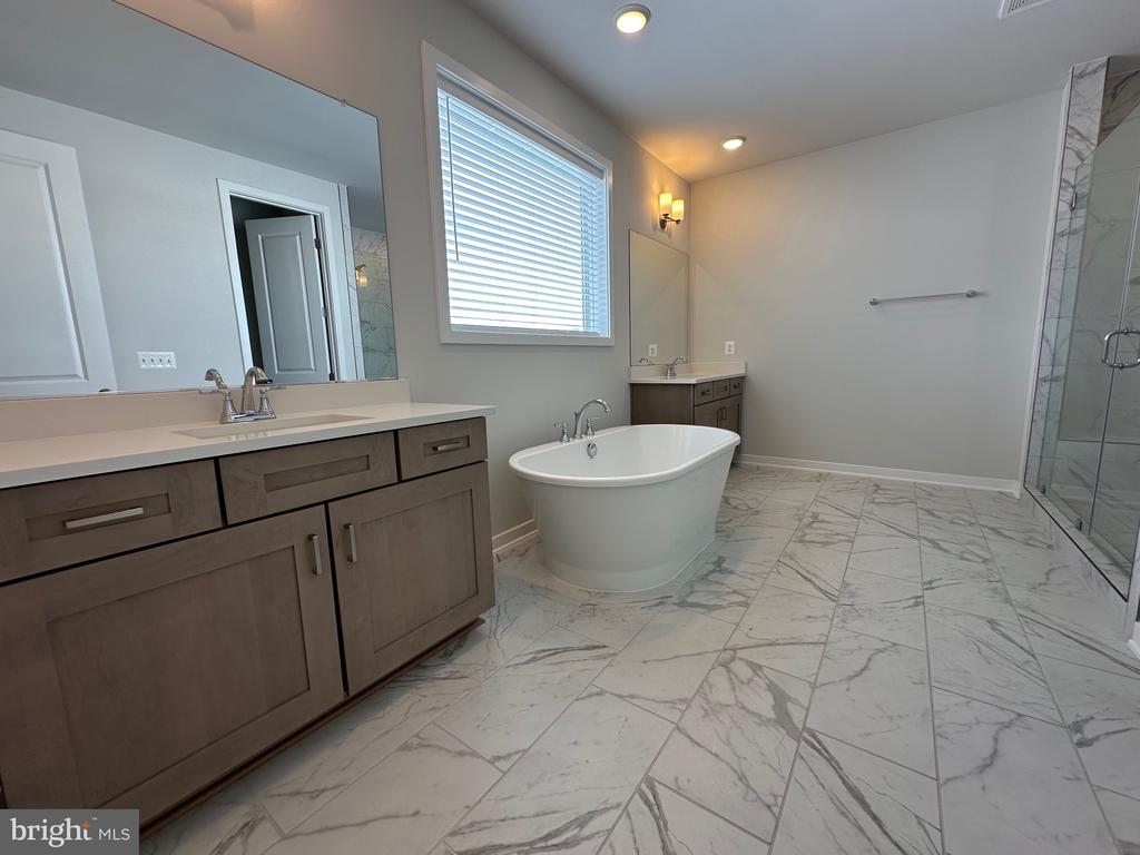 22777 ORCHARD GROVE DR