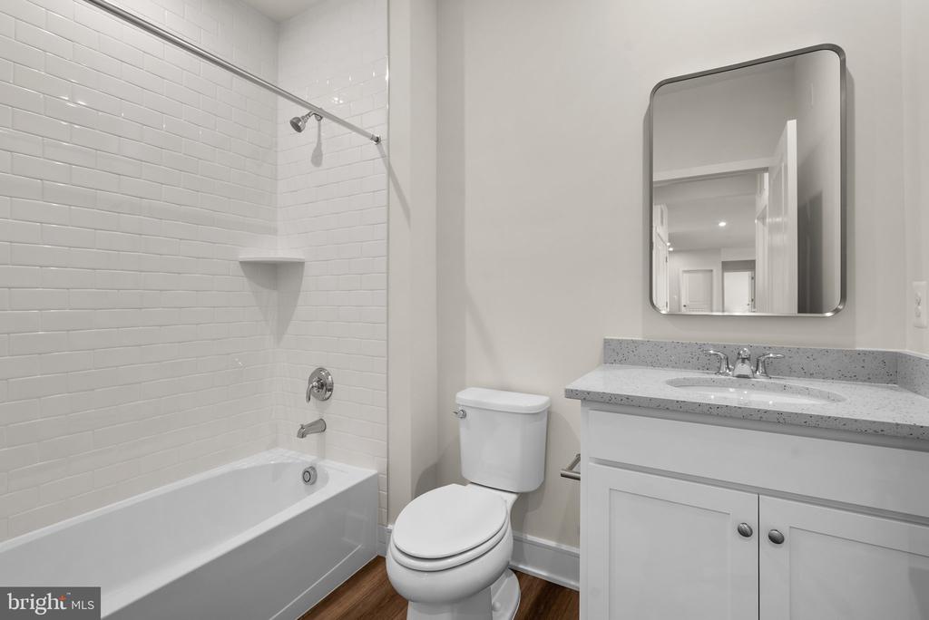 23679 Bolton Crescent Ter #12-402