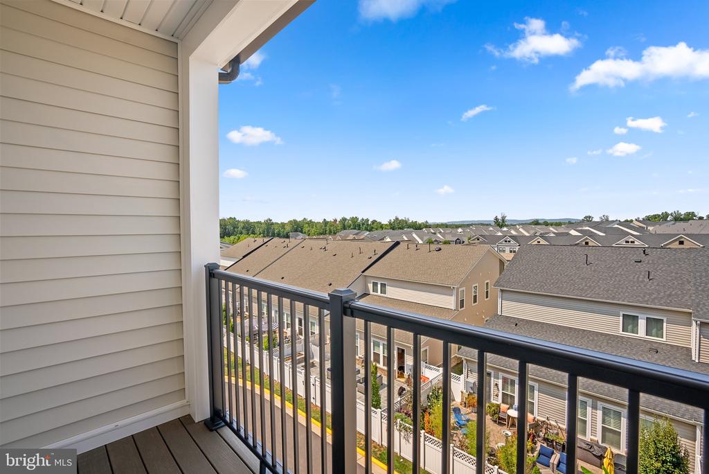 23679 Bolton Crescent Ter #12-402