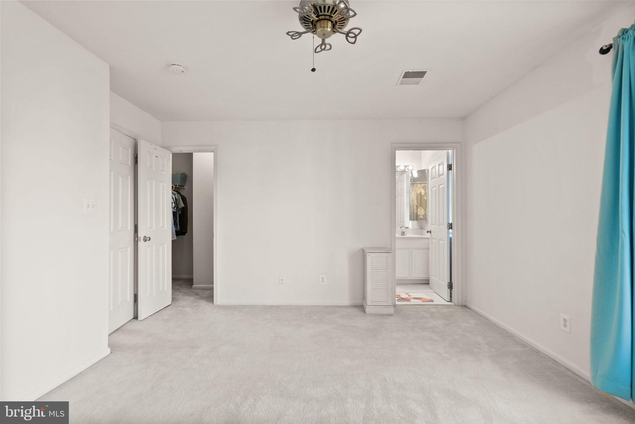 43126 Autumnwood Sq