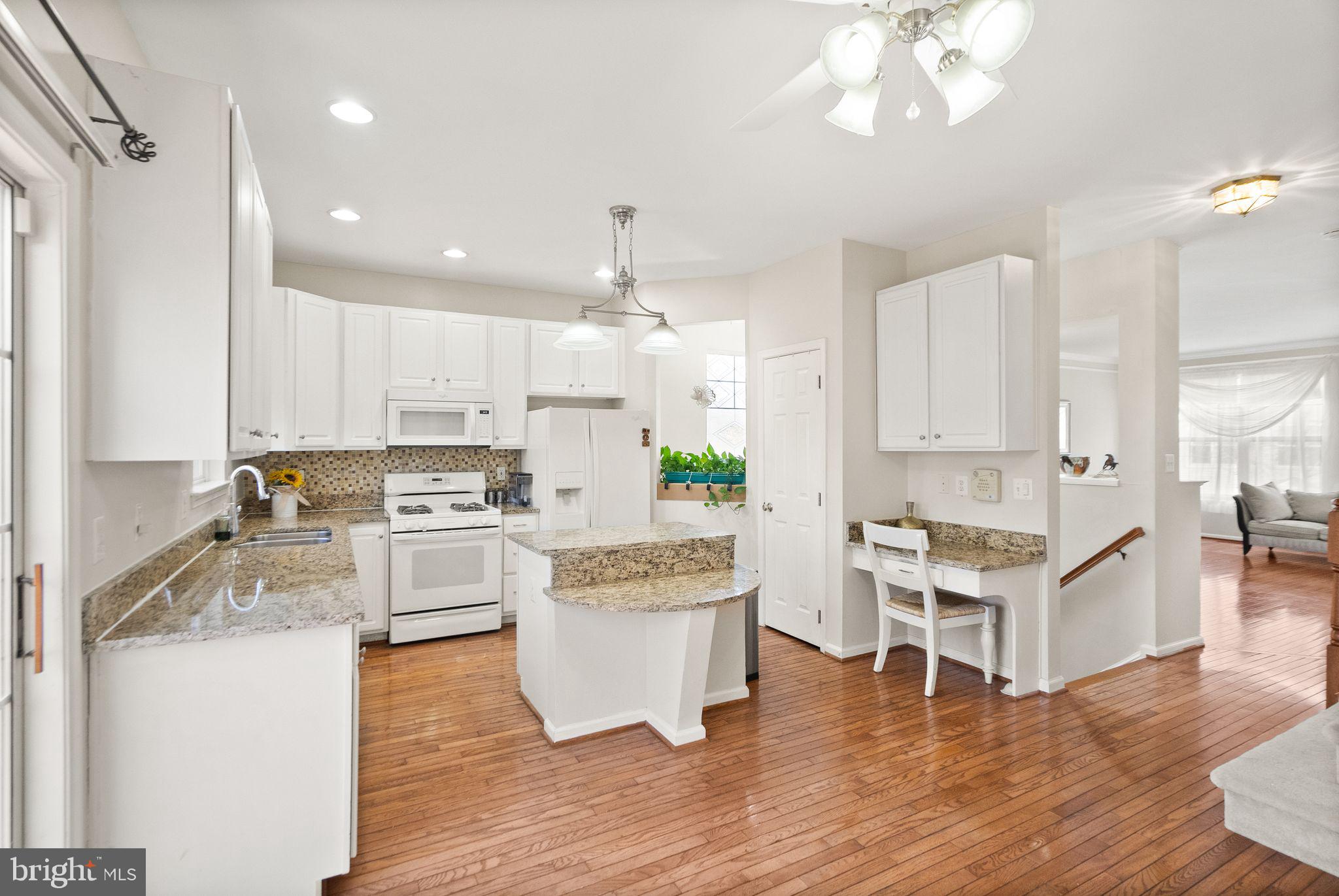 43126 Autumnwood Sq