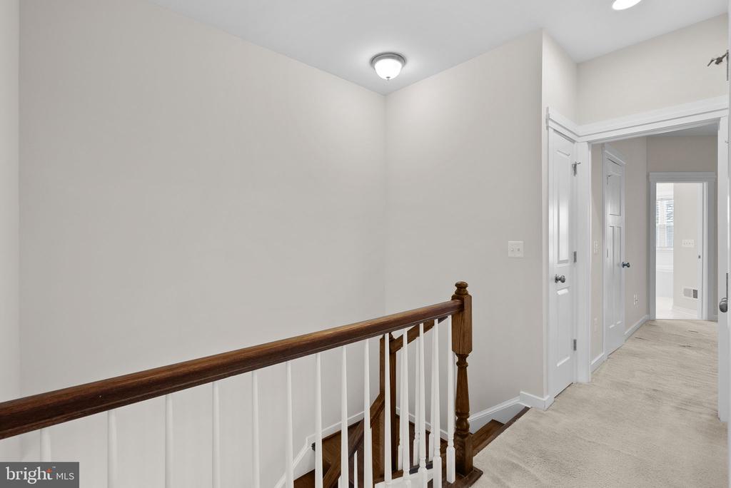 828 Savile Row Ter