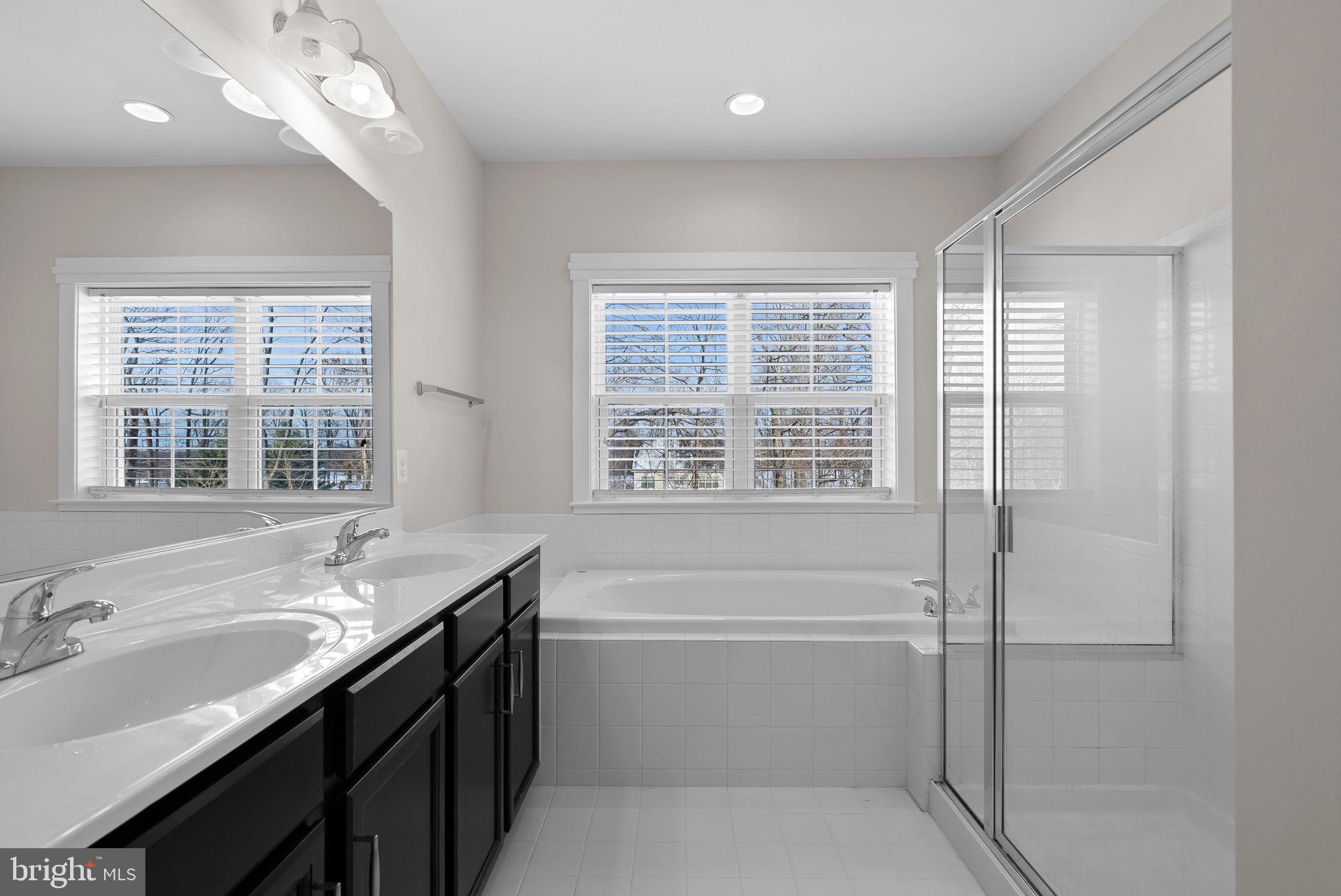 828 Savile Row Ter