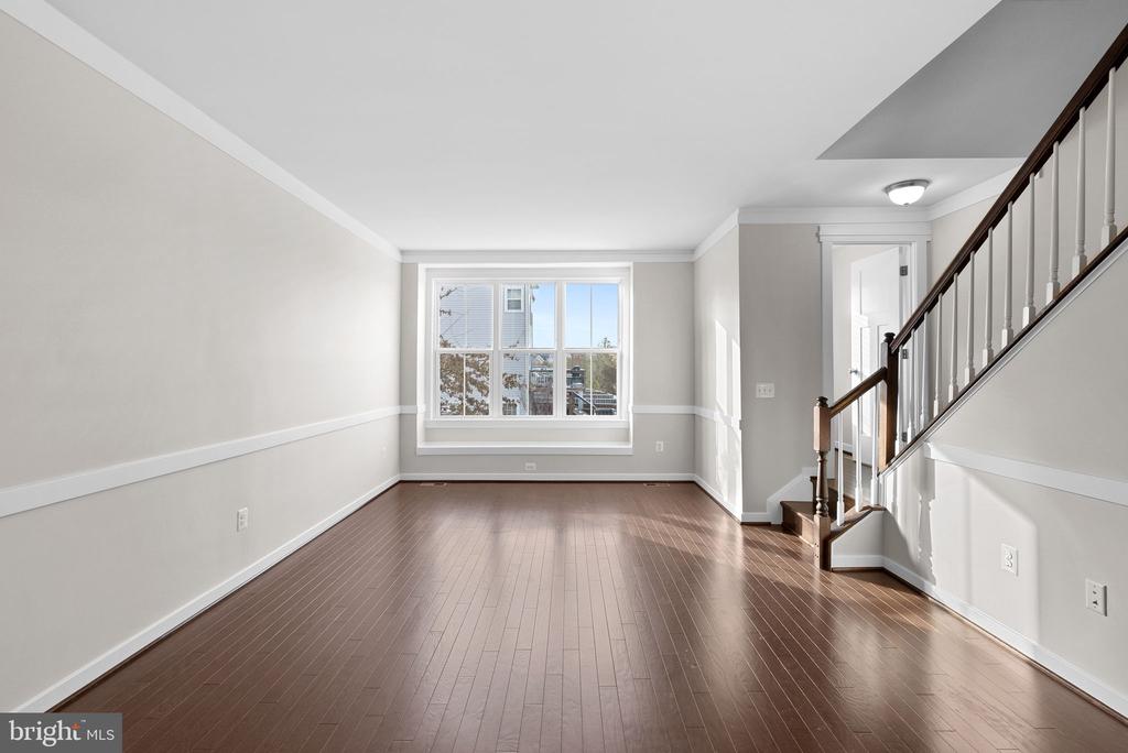 828 Savile Row Ter
