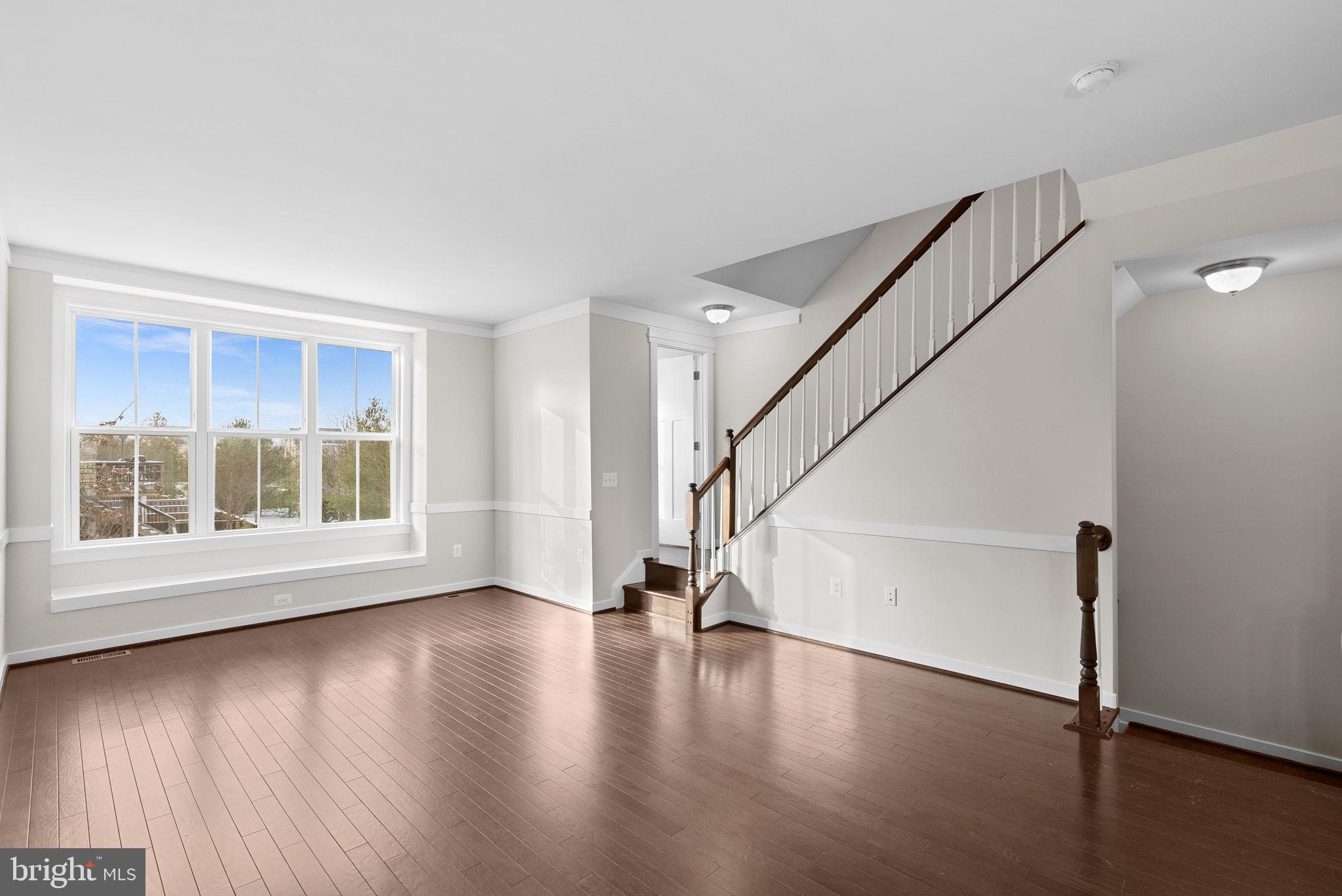 828 Savile Row Ter
