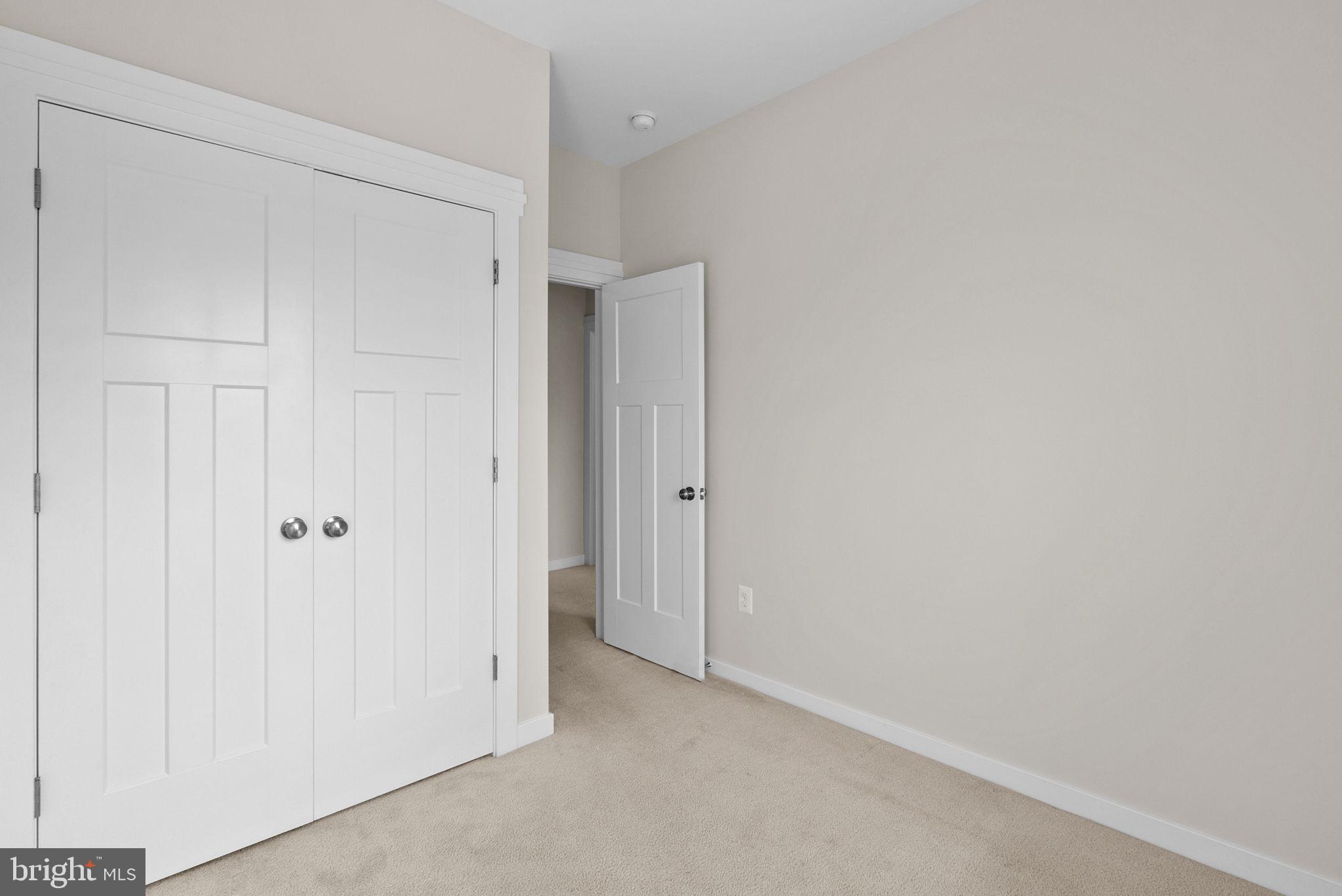 828 Savile Row Ter
