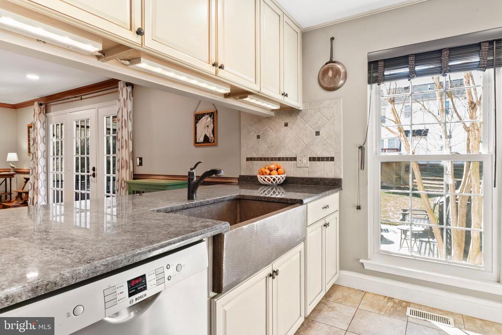 9 Dudley Ct