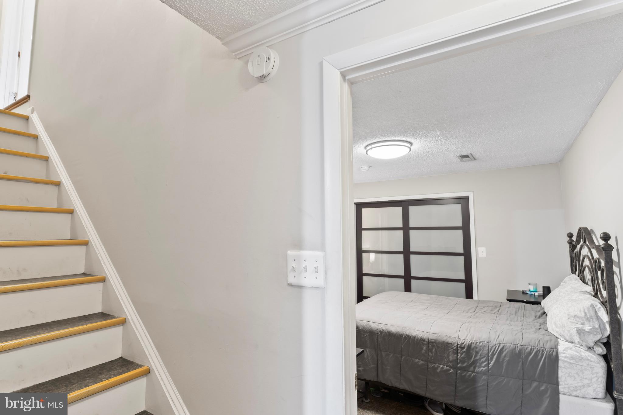 9 Dudley Ct
