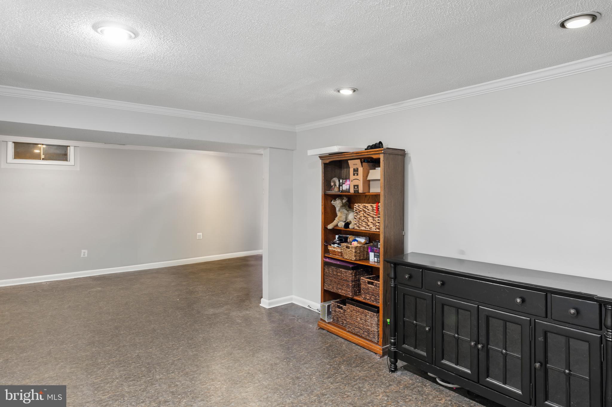 9 Dudley Ct