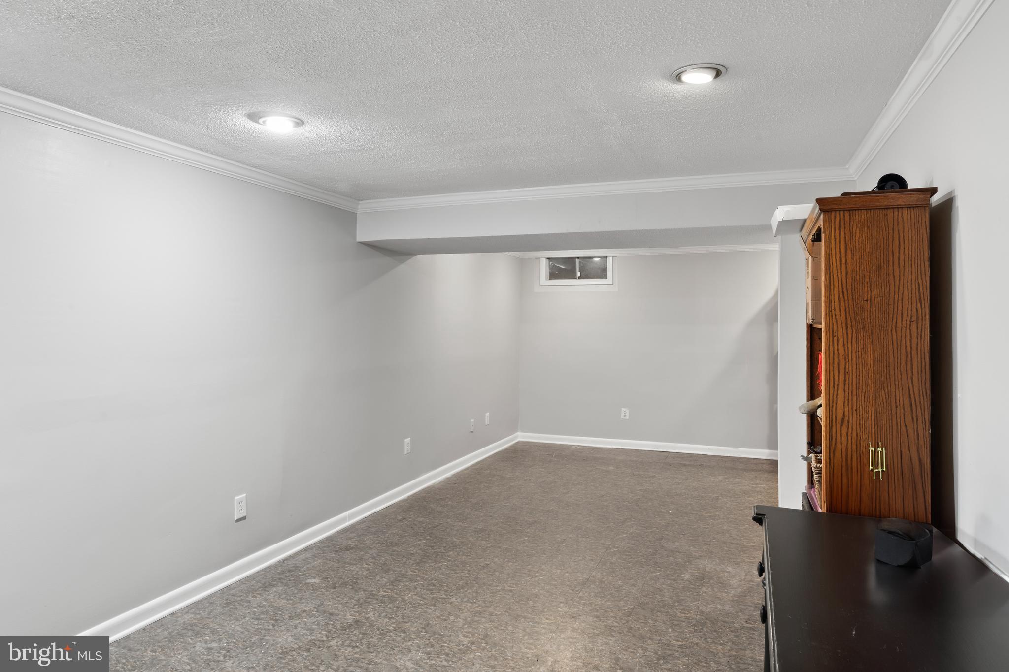 9 Dudley Ct