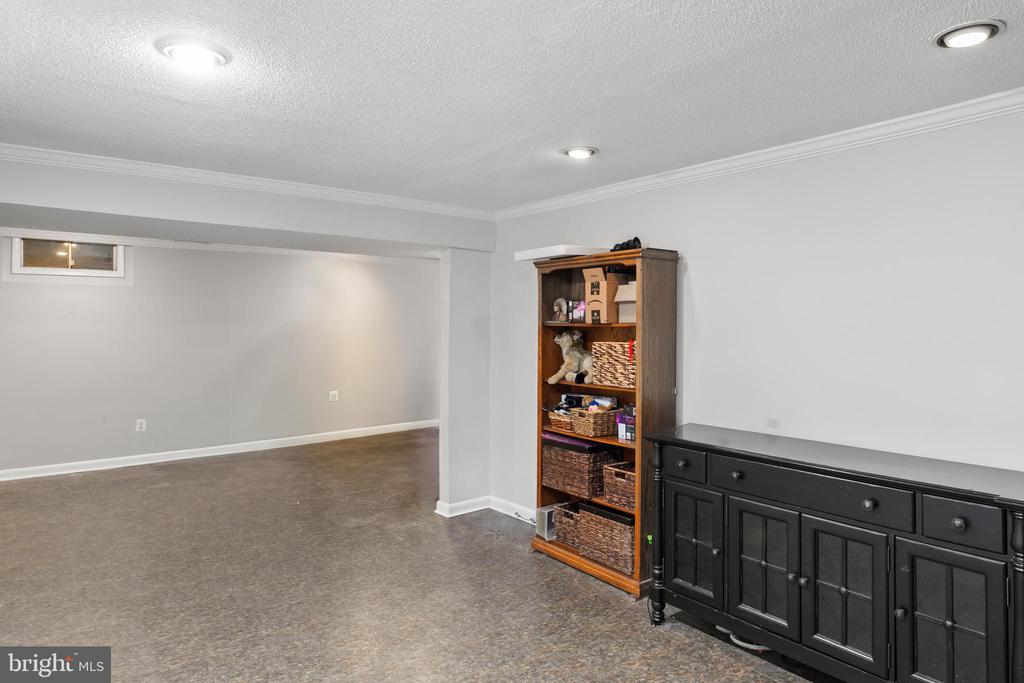 9 Dudley Ct