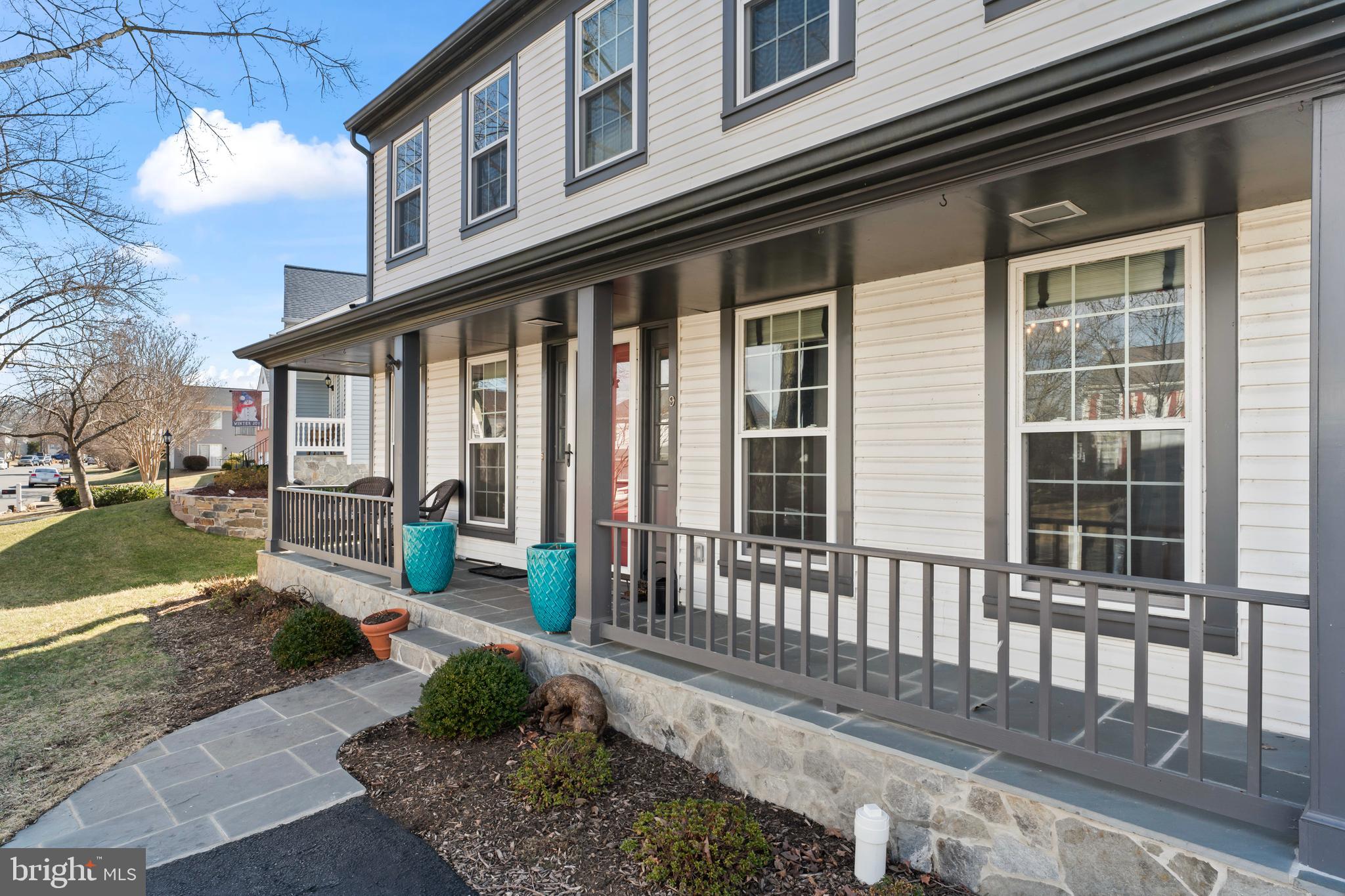 9 Dudley Ct