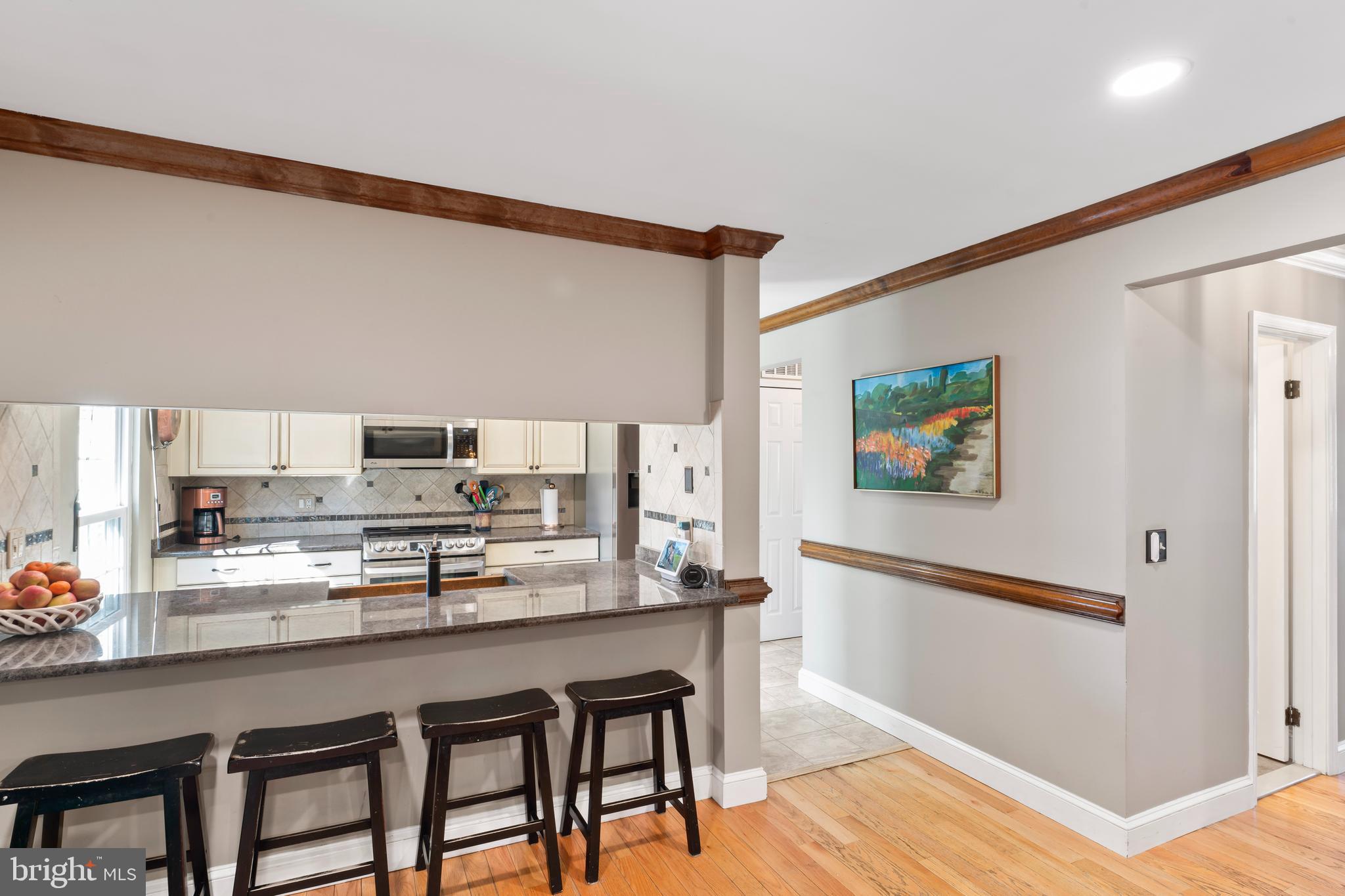 9 Dudley Ct