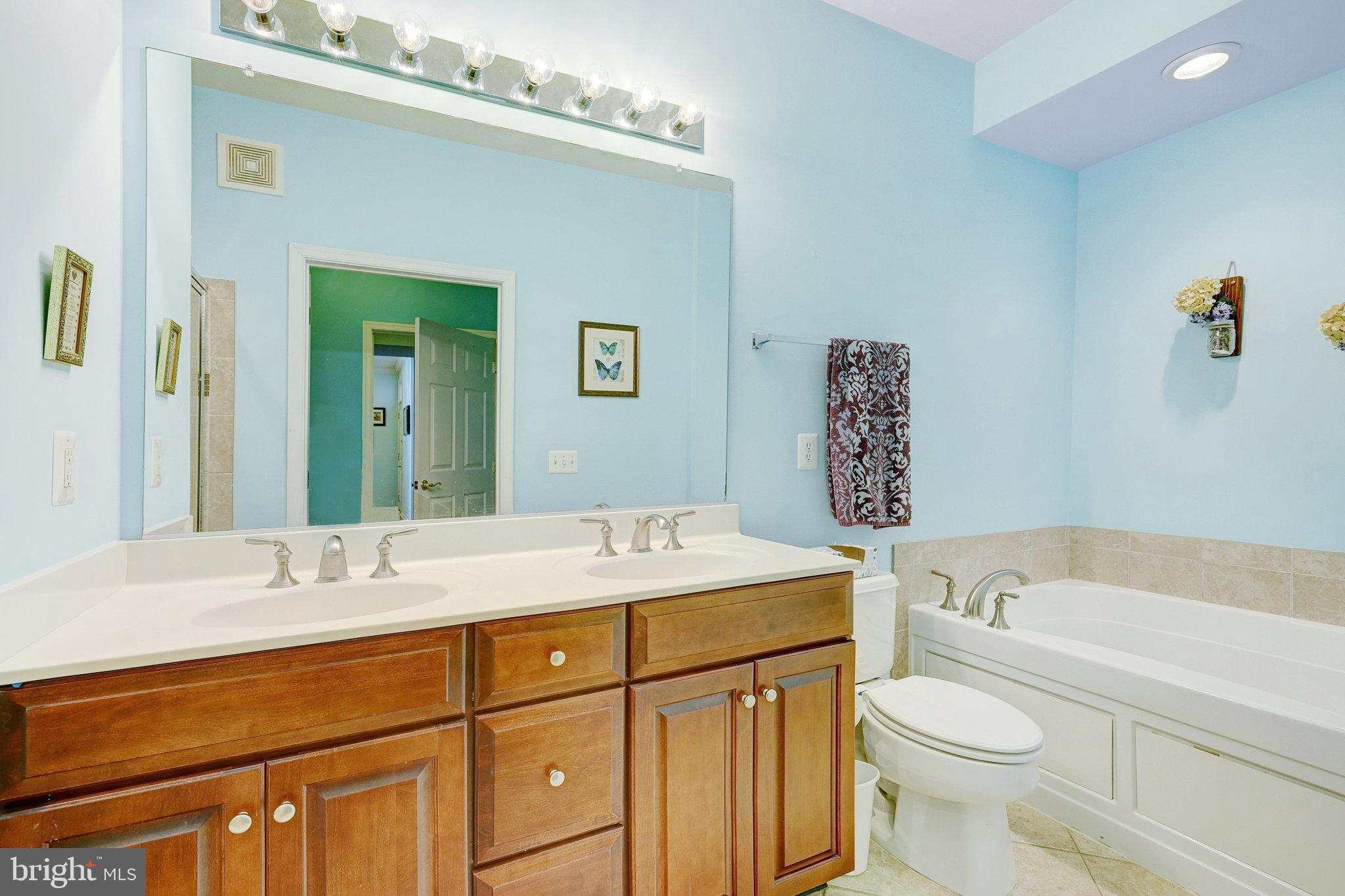 20375 Belmont Park Ter #104