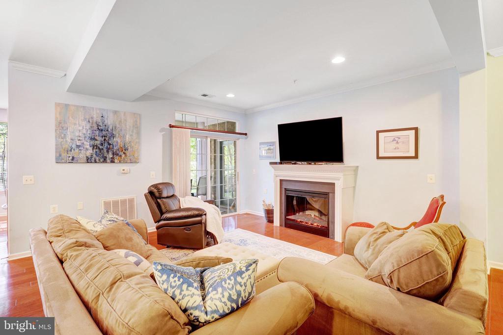 20375 Belmont Park Ter #104