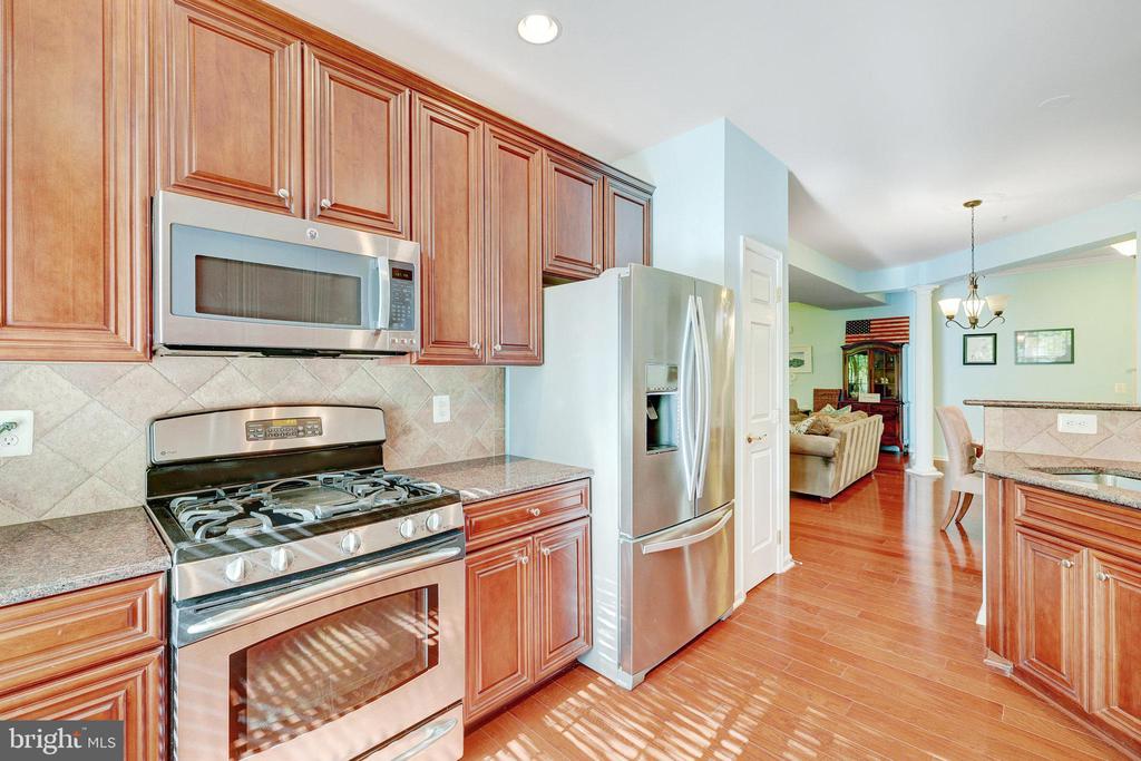 20375 Belmont Park Ter #104